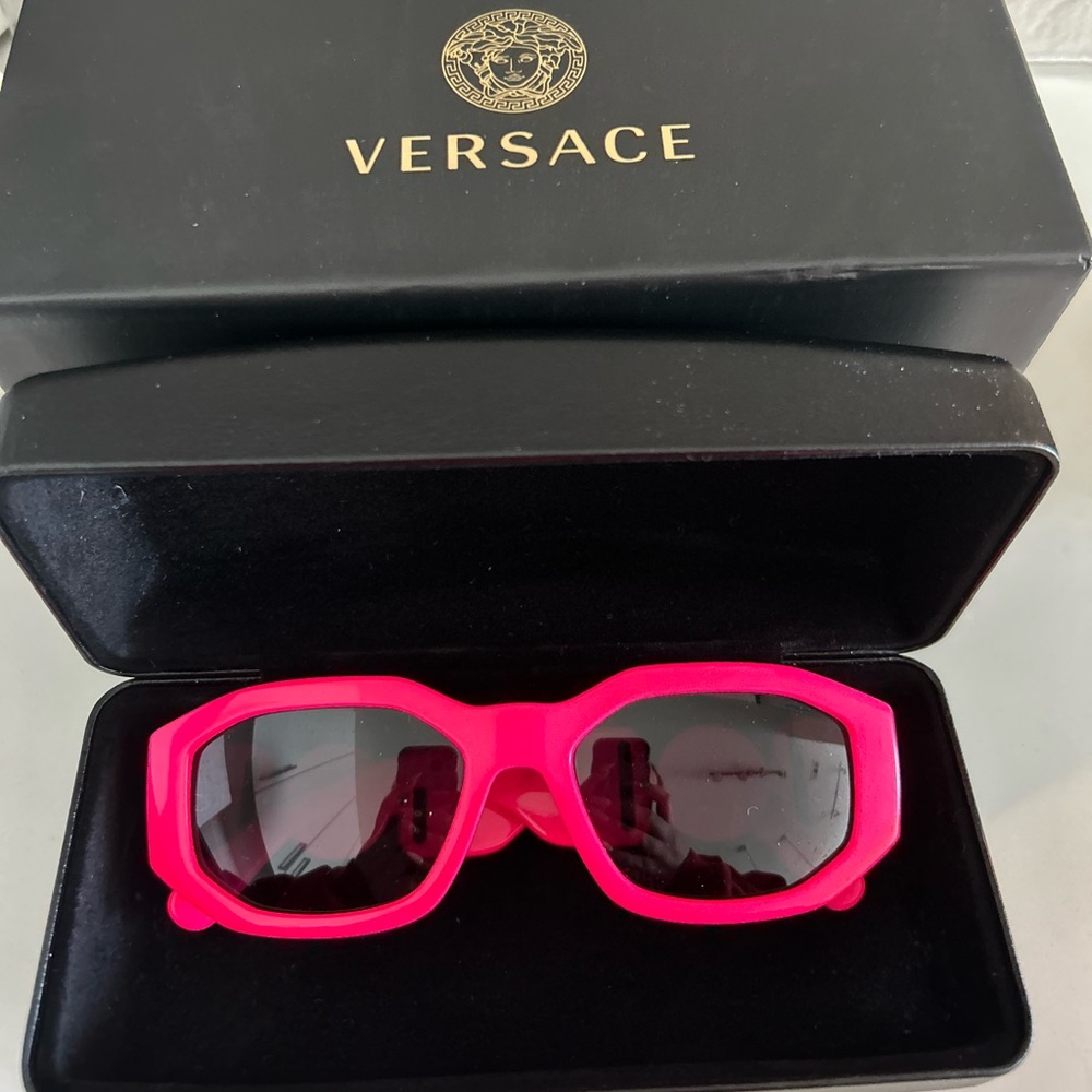 NWT Versace sunglasses